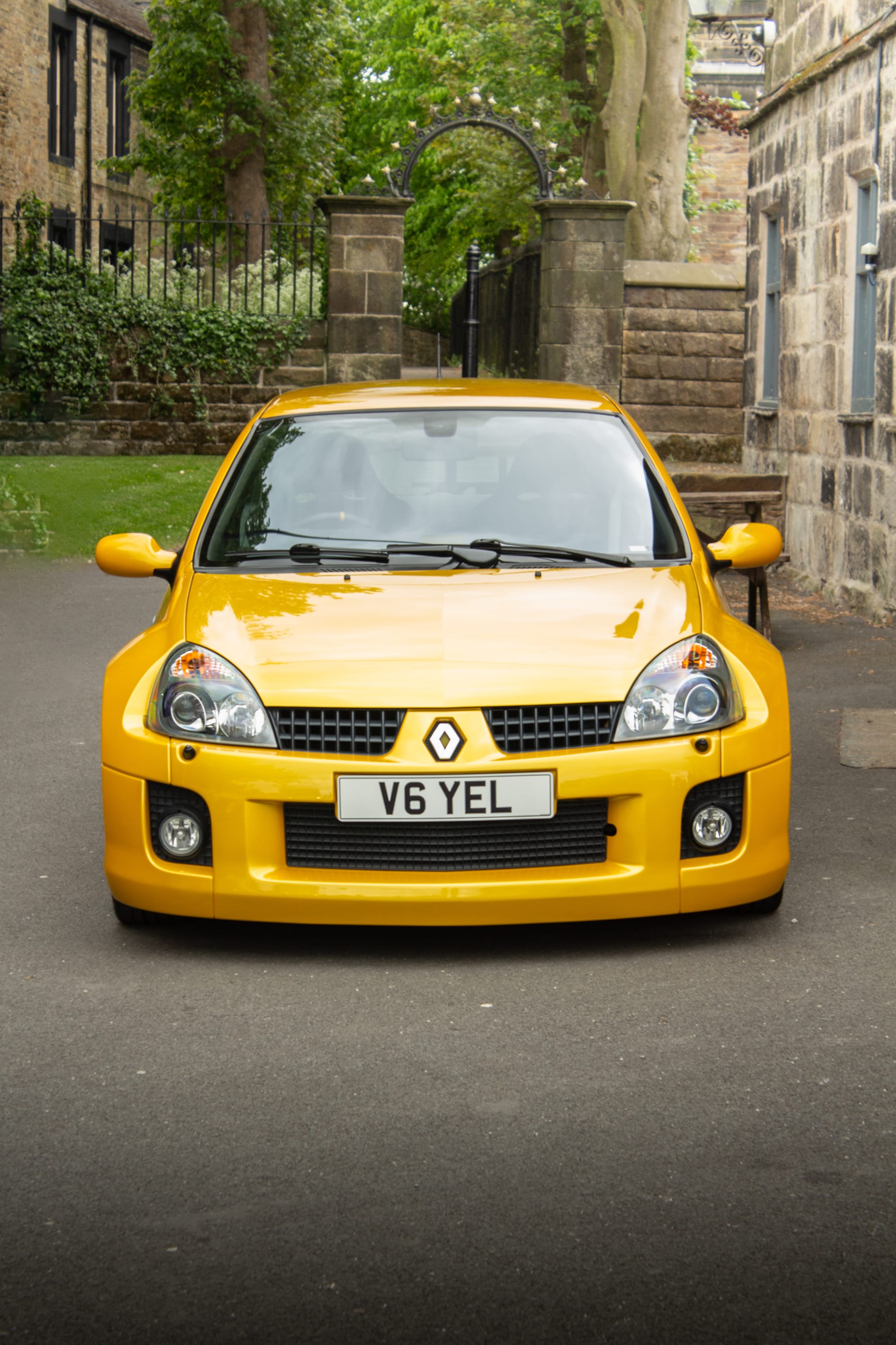 Clio V6